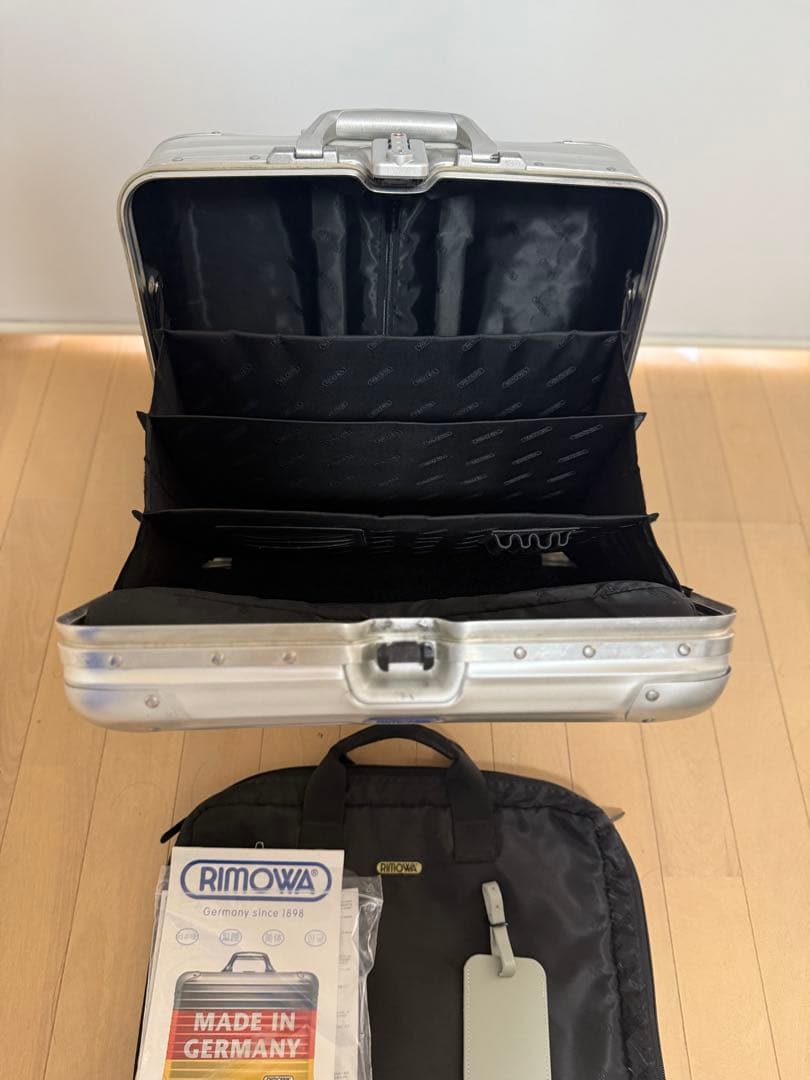 RIMOWA リモワ トパーズ ビジネストロリー 2輪 928.40 機内持込可