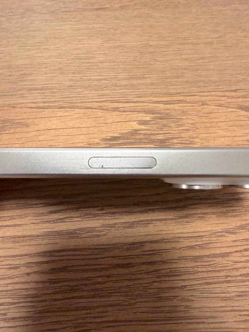 【美品】 iPhone 15 Pro ホワイトチタニウム 256GB 本体