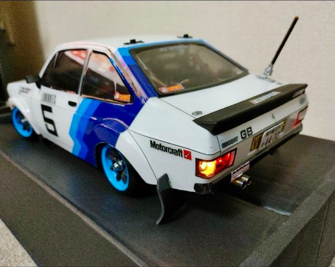 タミヤ　MF-01X フォード・エスコート mark2ラリー　ドリフト仕様メカ付