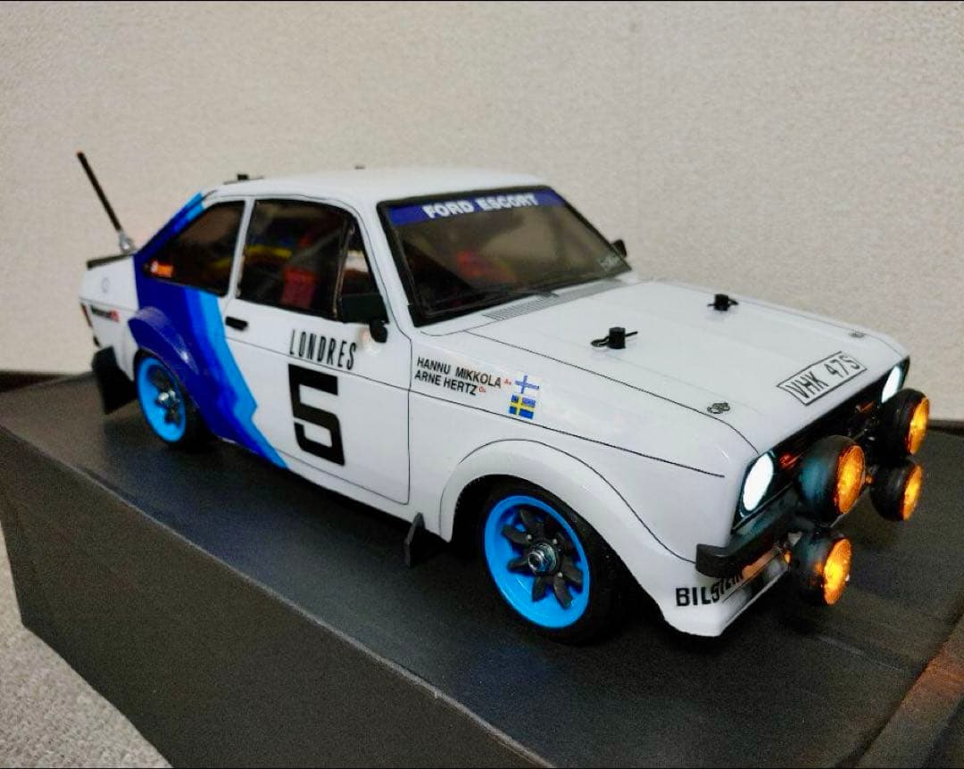 タミヤ　MF-01X フォード・エスコート mark2ラリー　ドリフト仕様メカ付