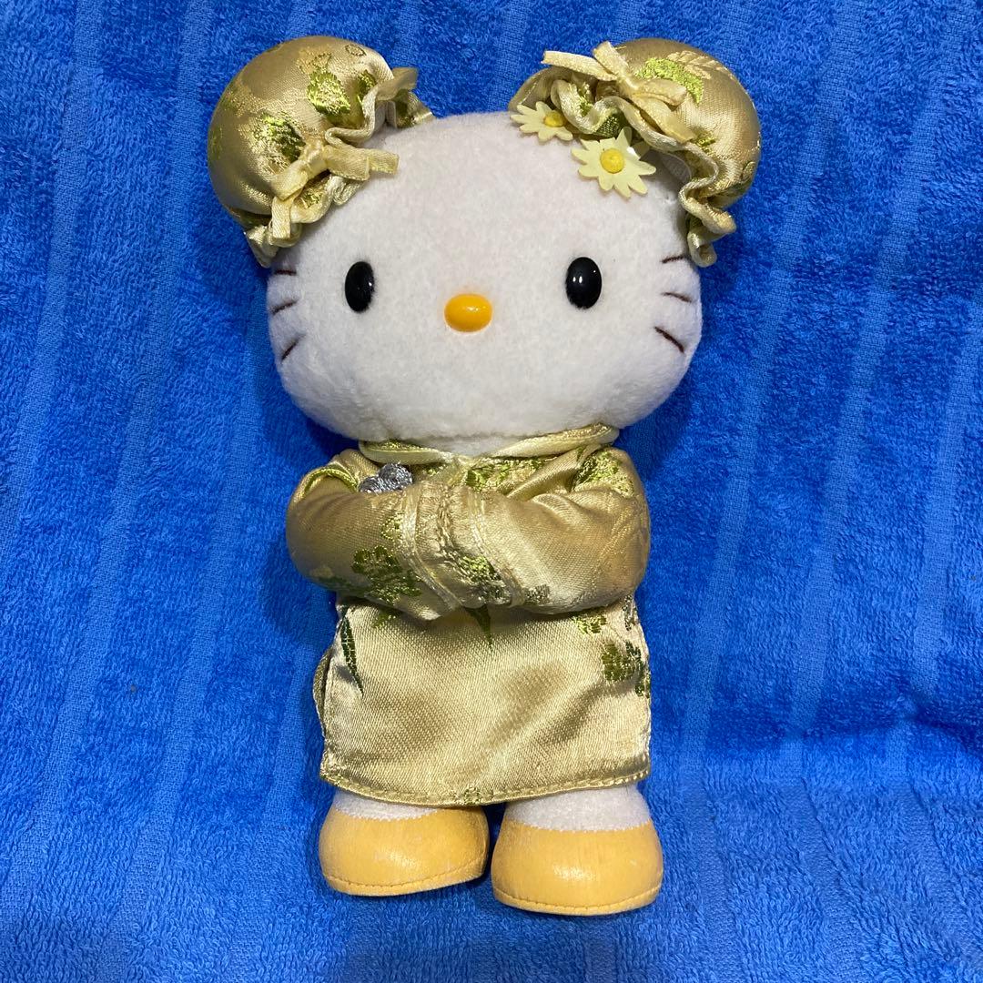 ハローキティ チャイナドレス ぬいぐるみ