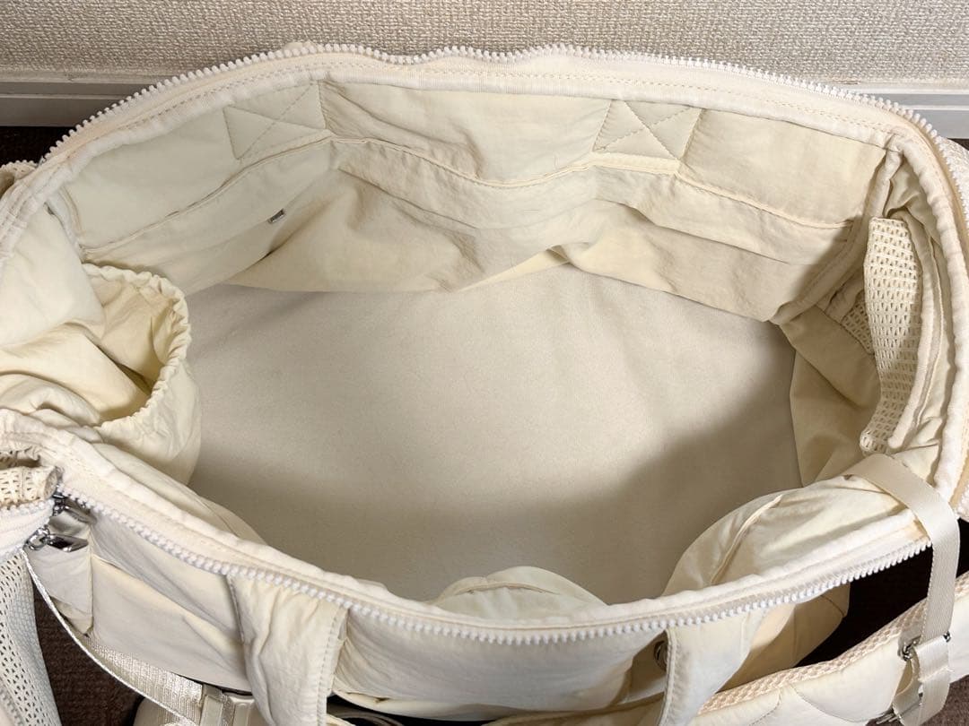 pawdea Air nest one ペット用スリングバッグ　Ivory S