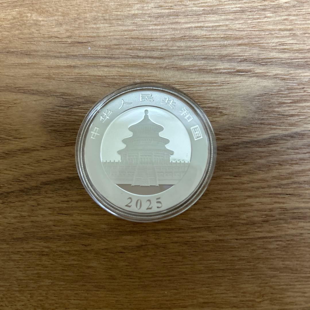 銀　2025 中国　パンダ　30g