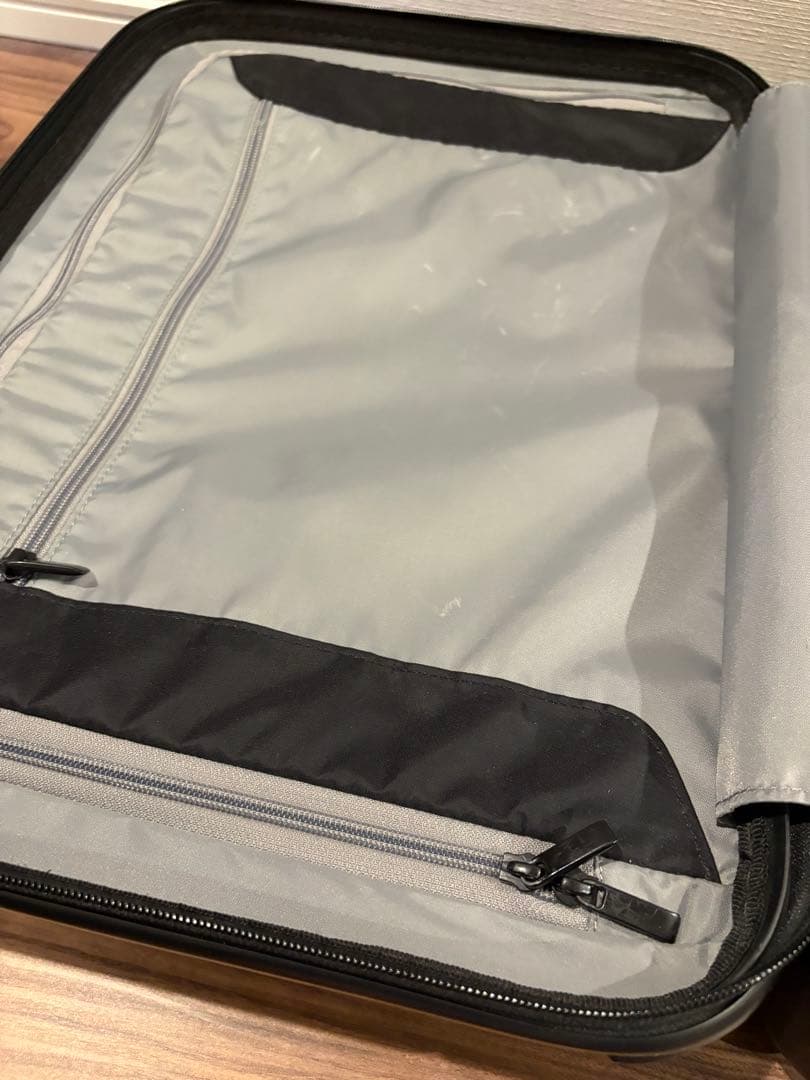 TUMI キャリーケース 1〜2泊用