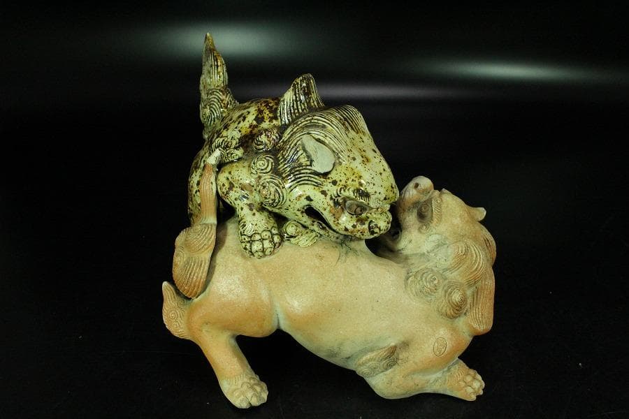 白備前 双獅子 置物 骨董 古美術 在銘(K-YC509)