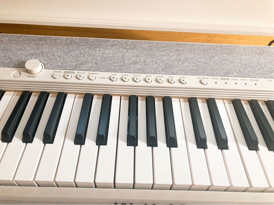 ★ほぼ新品！3点セット★電子ピアノCasiotone CT-S1＋ヘッドホンなど