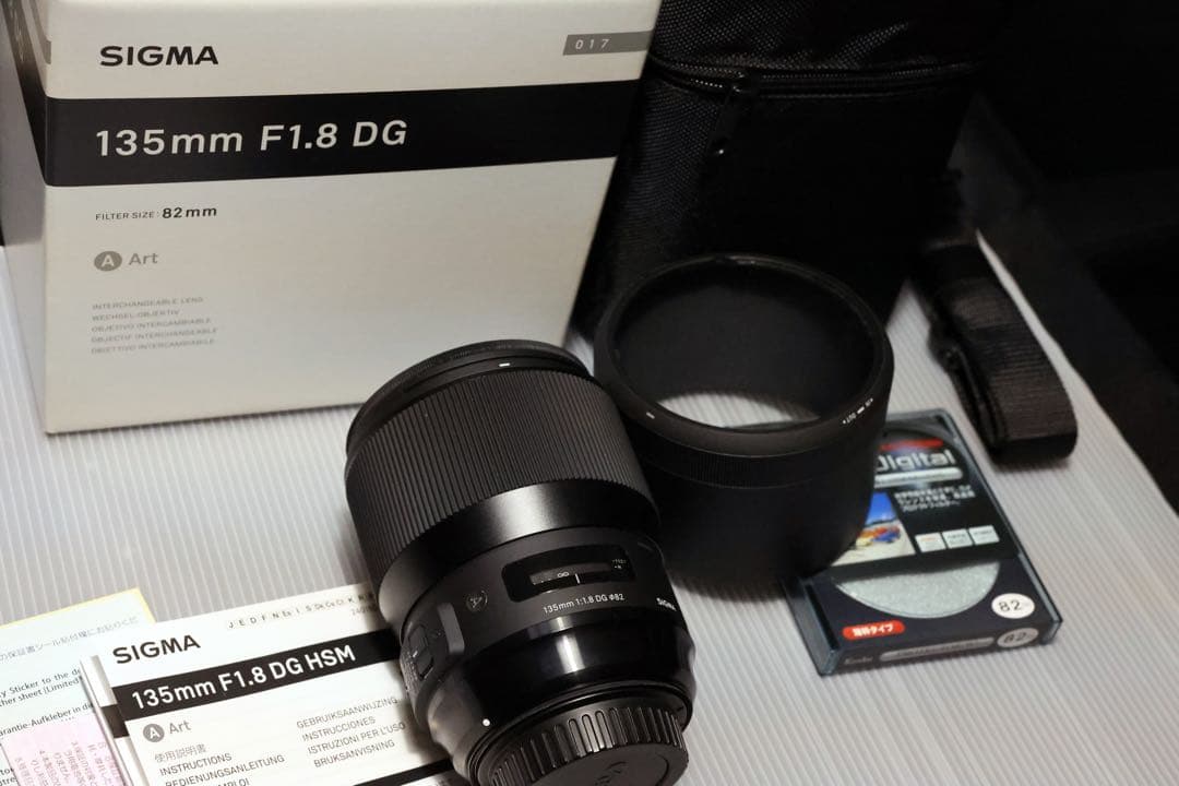美品　SIGMA 135mmF1.8 DG HSM Art for CANON