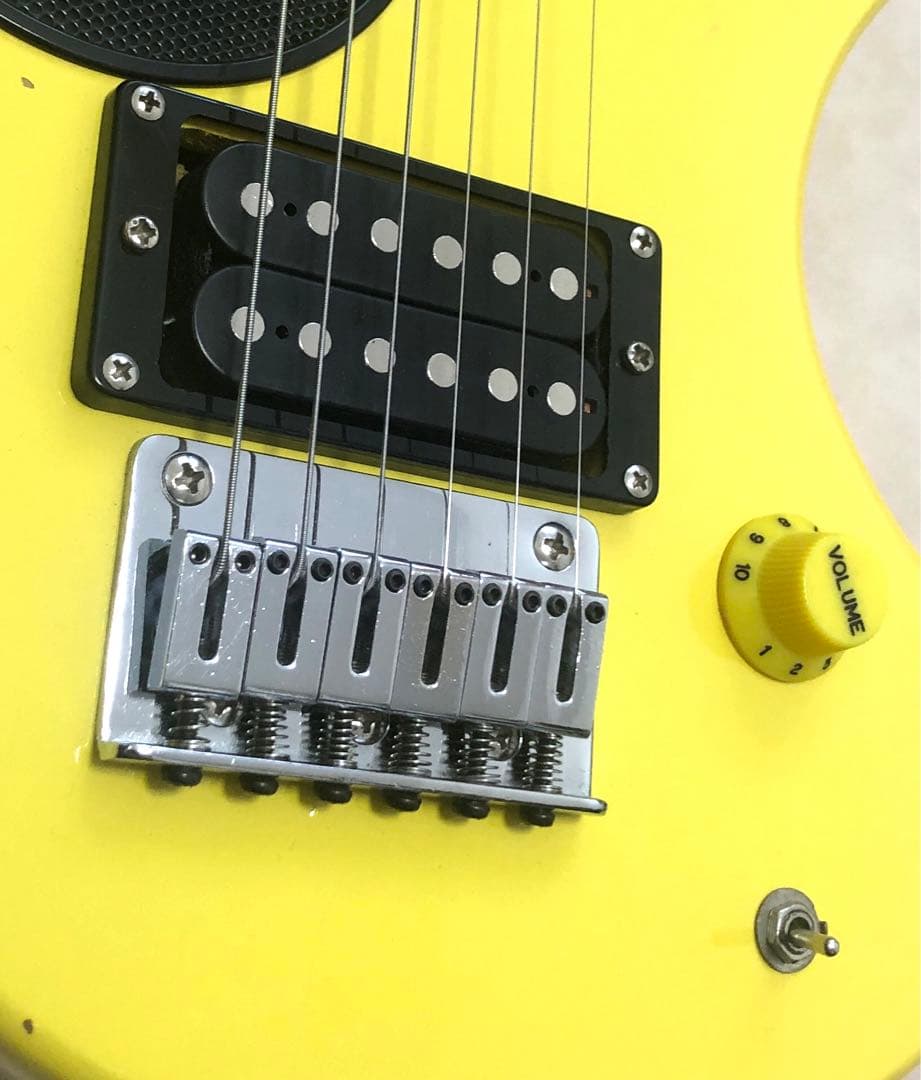【美品】ZO-3 イエロー アンプ内蔵ミニギター ヘッドフォン端子付