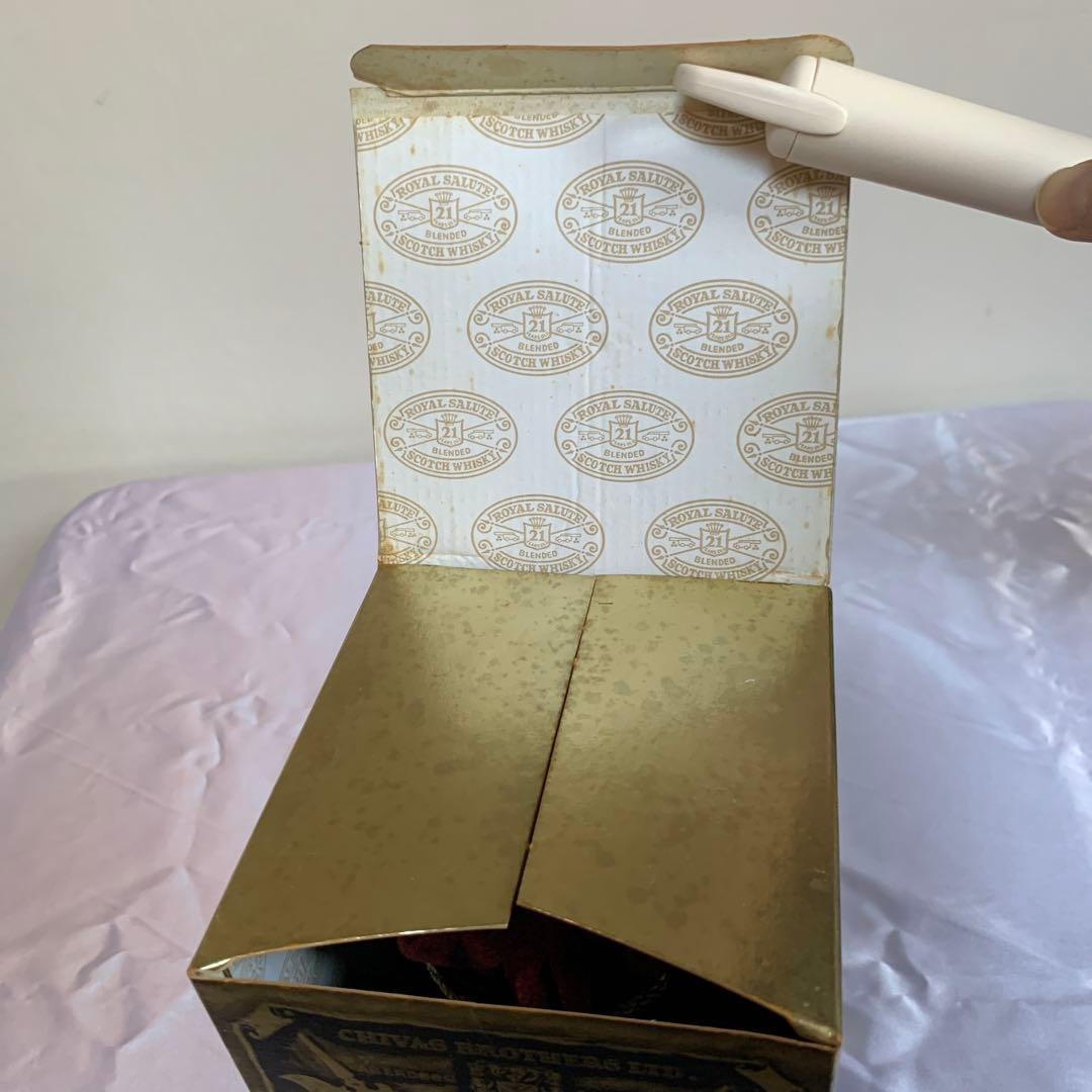 未開栓古酒　シーバスリーガル　ロイヤルサルート 21年　赤陶器