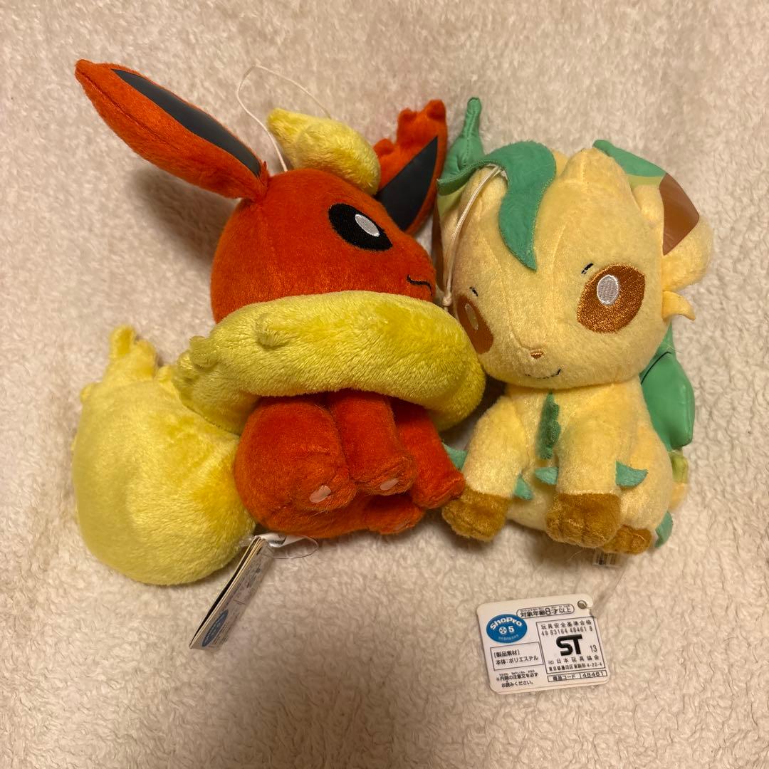 ポケモン　コロぬい　ブースター　リーフィアマスコット　ぬいぐるみ