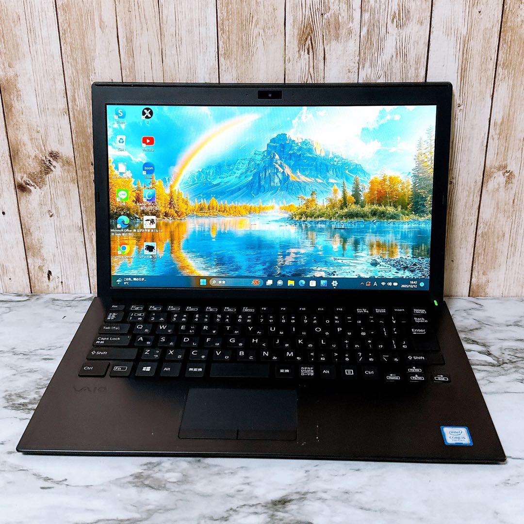 高性能i5＆爆速SSD/メモリ8GB✨カメラ付き すぐ使える 薄型軽量パソコン