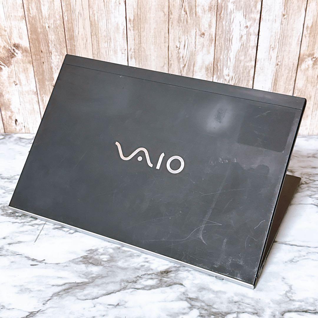 高性能i5＆爆速SSD/メモリ8GB✨カメラ付き すぐ使える 薄型軽量パソコン