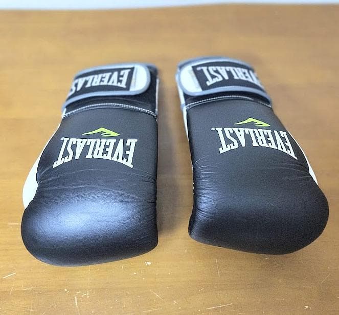 エバーラストEVERLAST POWERLOCK 12oz ボクシンググローブ