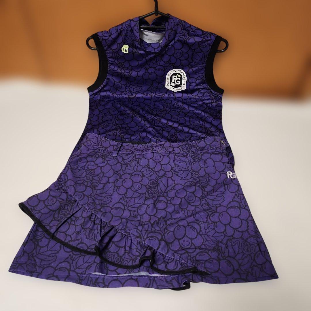 パーリーゲイツのRG ブドウ柄 紫色 シャツとフリルスカート