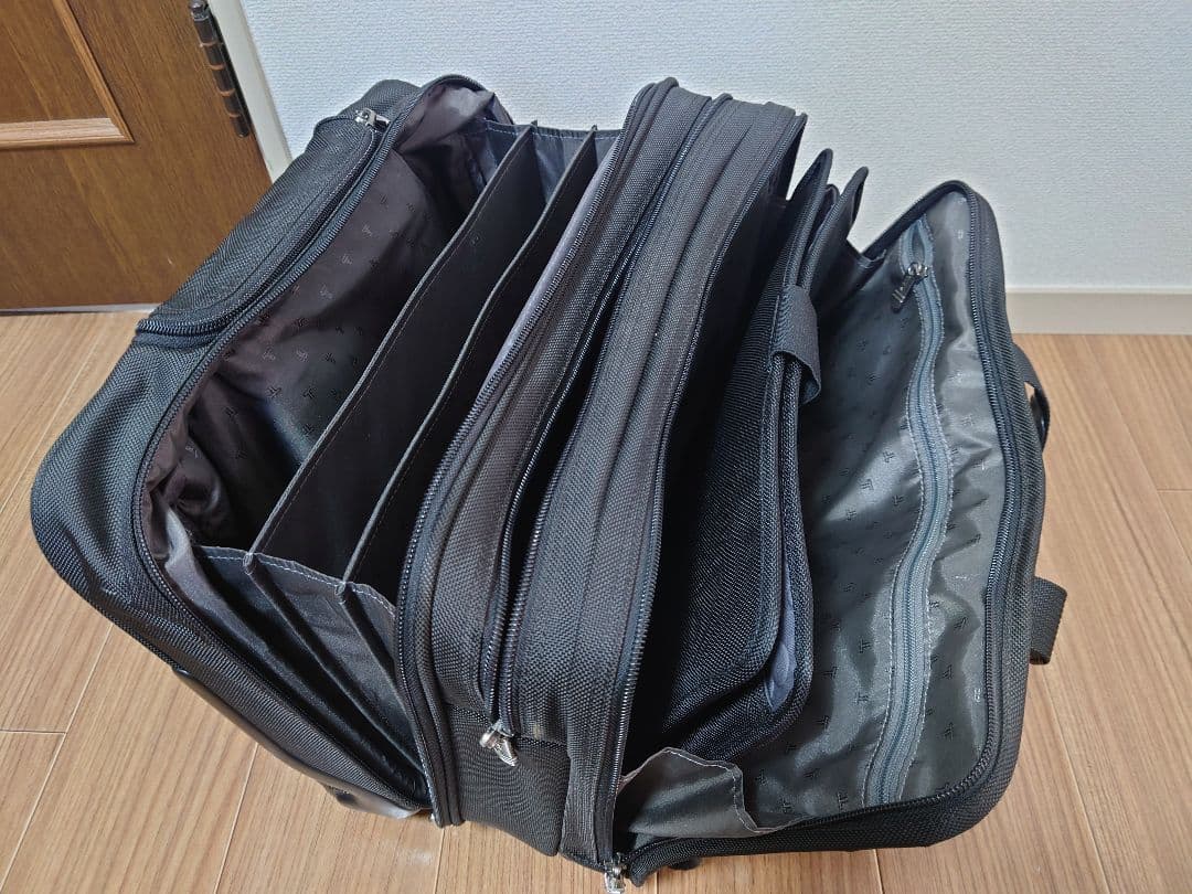 美品 TUMI ALPHA キャリーバッグ ビジネスバッグ 26104D4