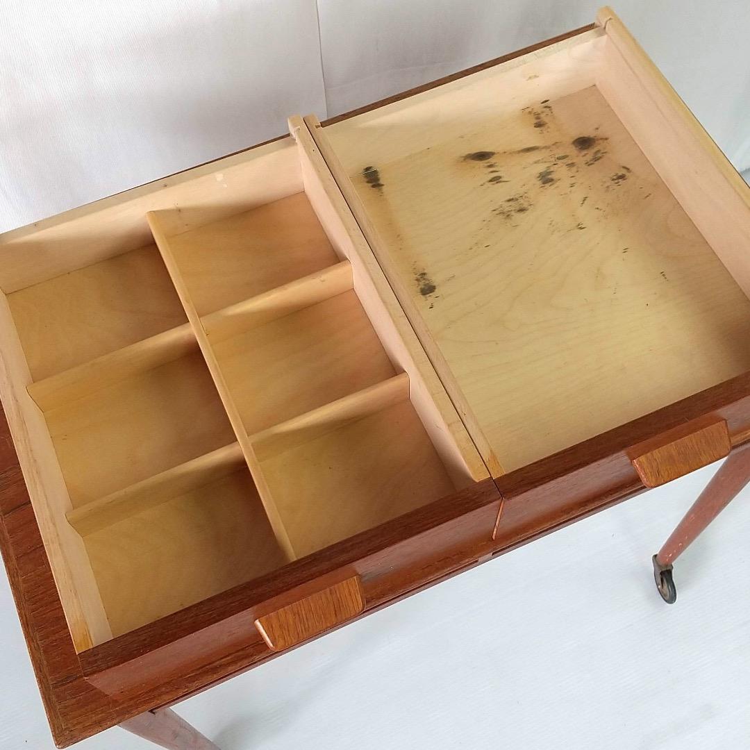 ソーイングワゴン　テーブル　デンマーク　北欧家具　ヴィンテージ