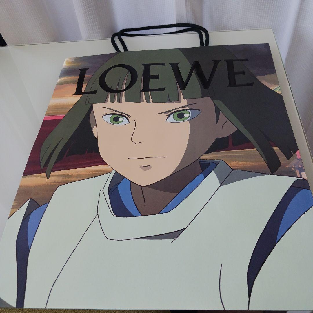 【希少・限定コラボ】LOEWE 千と千尋の神隠し コラボ紙袋ショッパー ハク