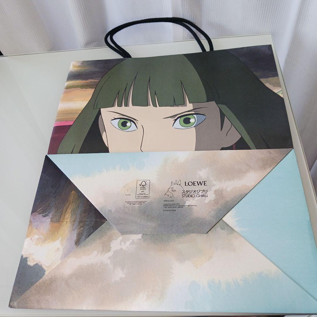 【希少・限定コラボ】LOEWE 千と千尋の神隠し コラボ紙袋ショッパー ハク