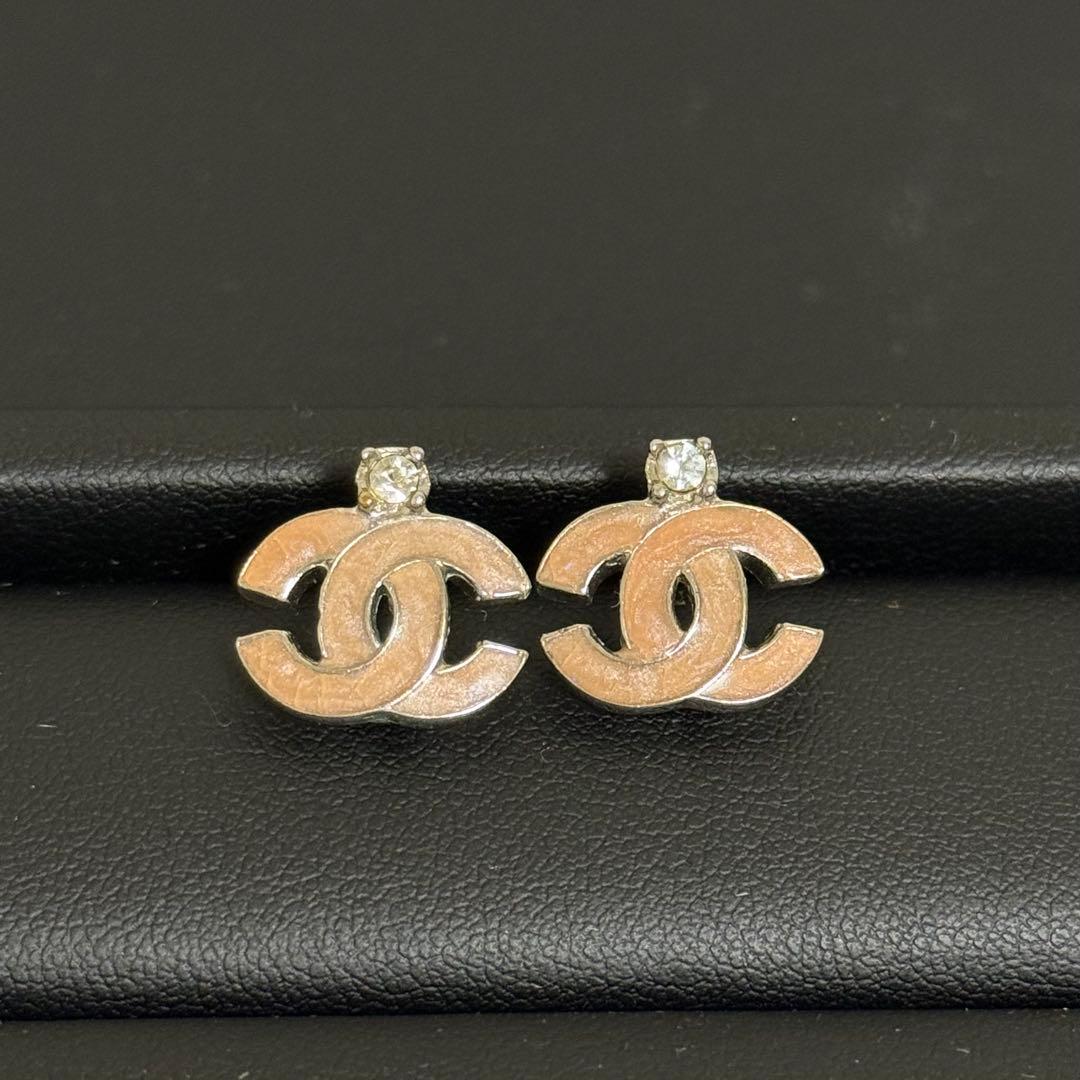 CHANEL シャネル　ピアス CCマーク ラインストーン ピンクベージュ