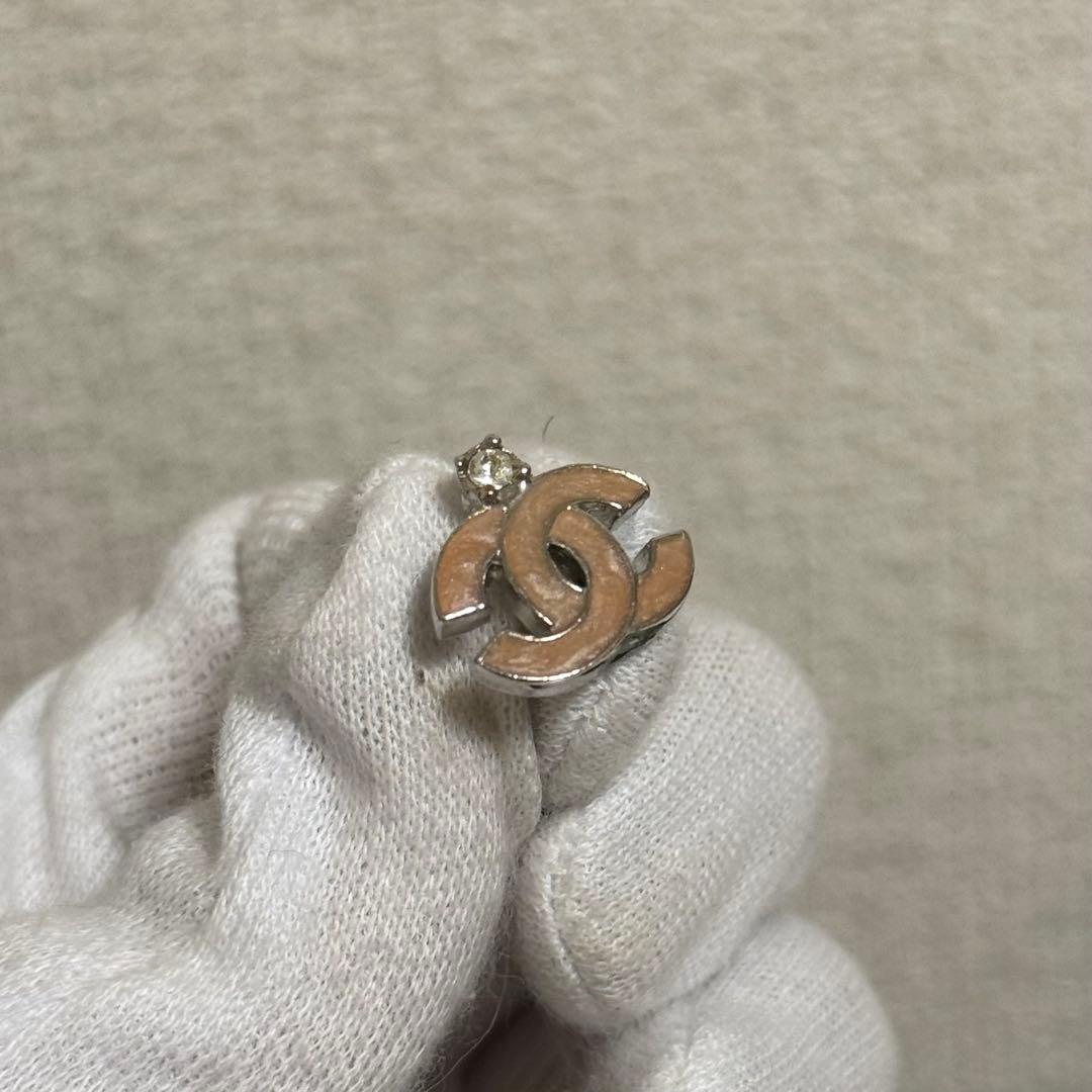 CHANEL シャネル　ピアス CCマーク ラインストーン ピンクベージュ