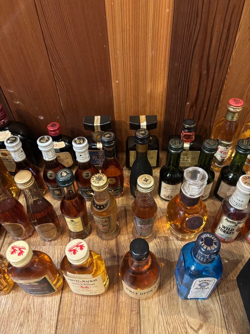 ミニボトル お酒　ウイスキー　ブランデー まとめ売り　46本　古酒 激安価格