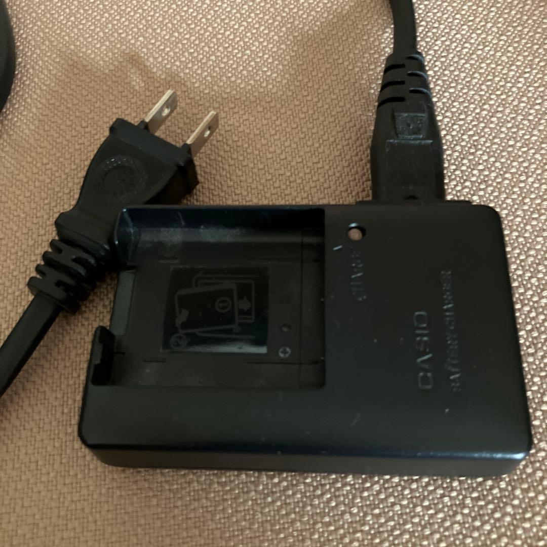 CASIO EXILIM EX-z2000 14.1メガピクセル パープル