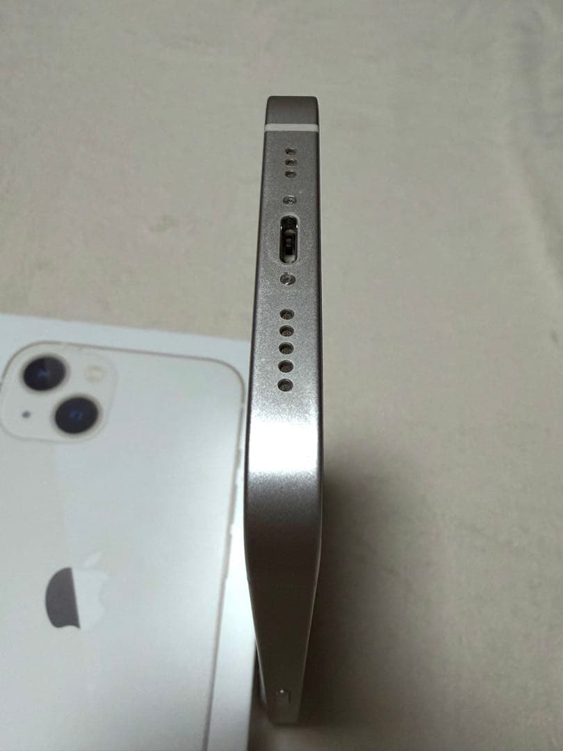 Apple iPhone 13 ホワイト 66% 初期化済み