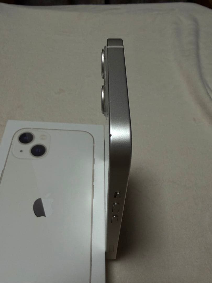 Apple iPhone 13 ホワイト 66% 初期化済み