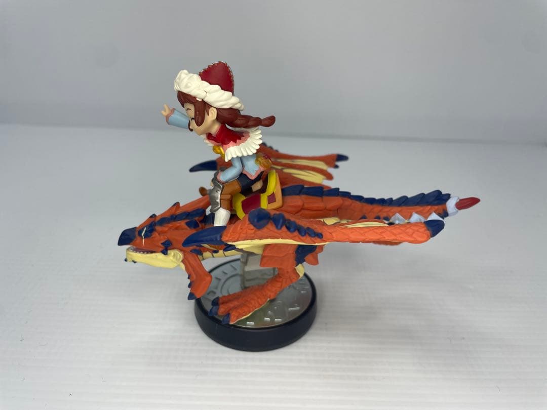 amiibo 隻眼のリオレウス&ライダー　女の子　アミーボ　モンハンストーリーズ