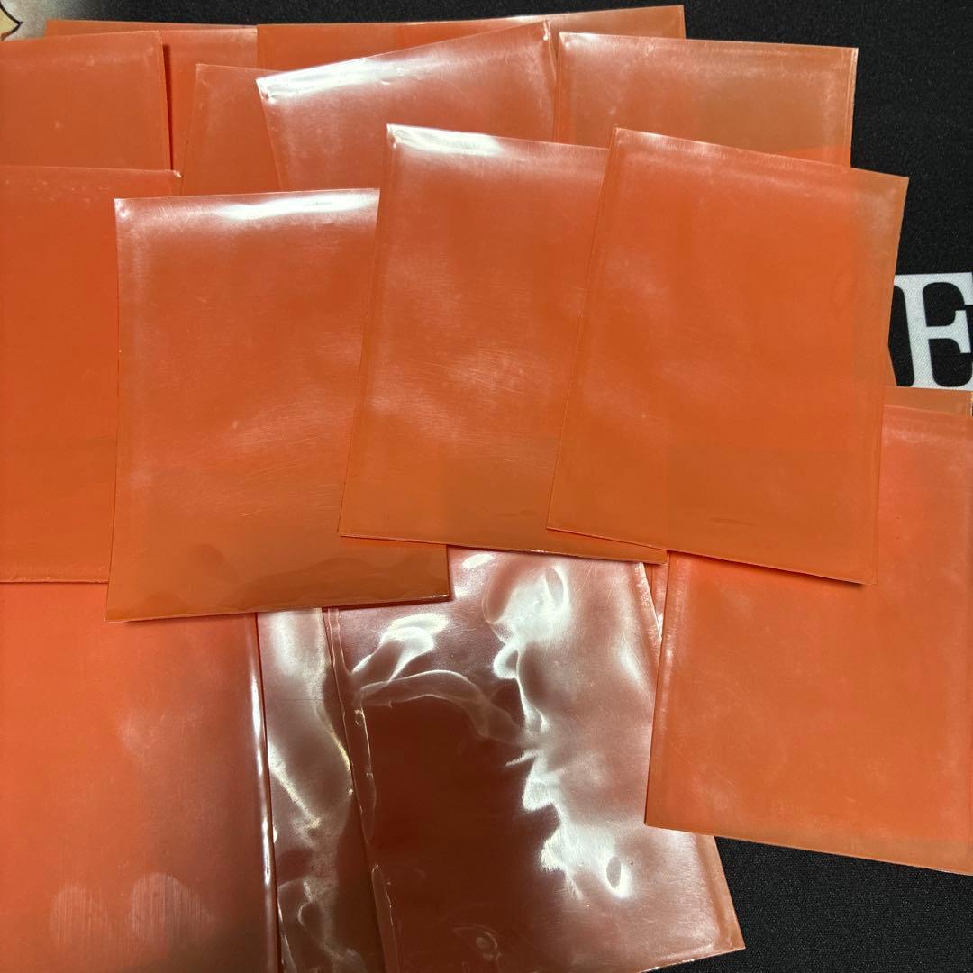 追跡あり　自由の女神　スリーブ　40枚　KMC スーパープリズム　オレンジ