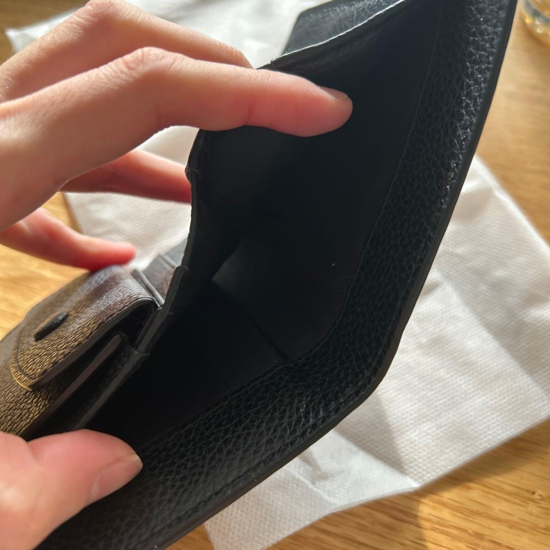 Cafuneブラック二つ折り財布