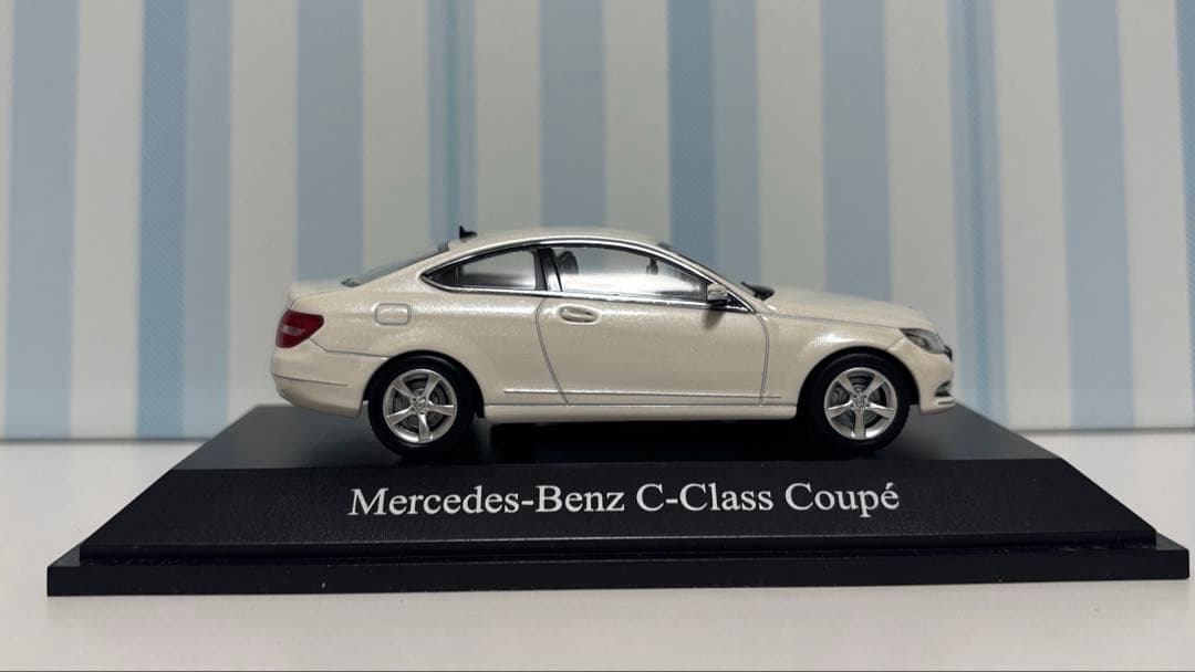 メルセデスベンツミニカー　Eクラス　カブリオレ／Cクラス　クーペ　1/43