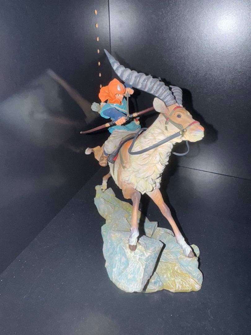 スタジオジブリ　もののけ姫　アシタカ　ヤックル　フィギュア