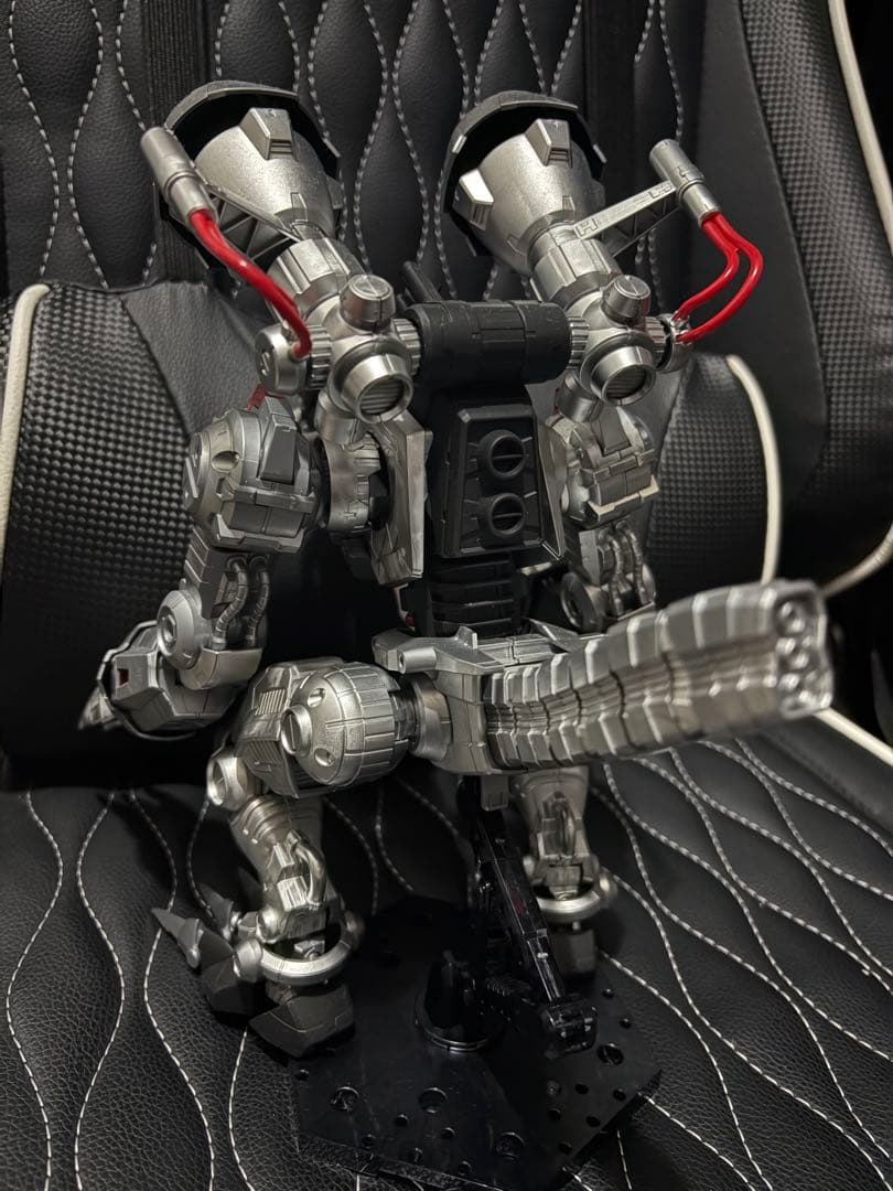 ムゲンドラモン　プラモデル　全塗装