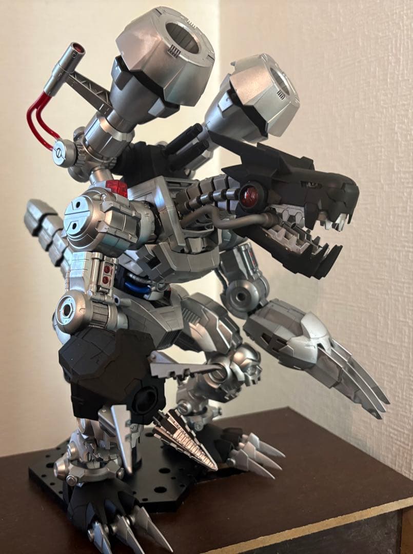 ムゲンドラモン　プラモデル　全塗装