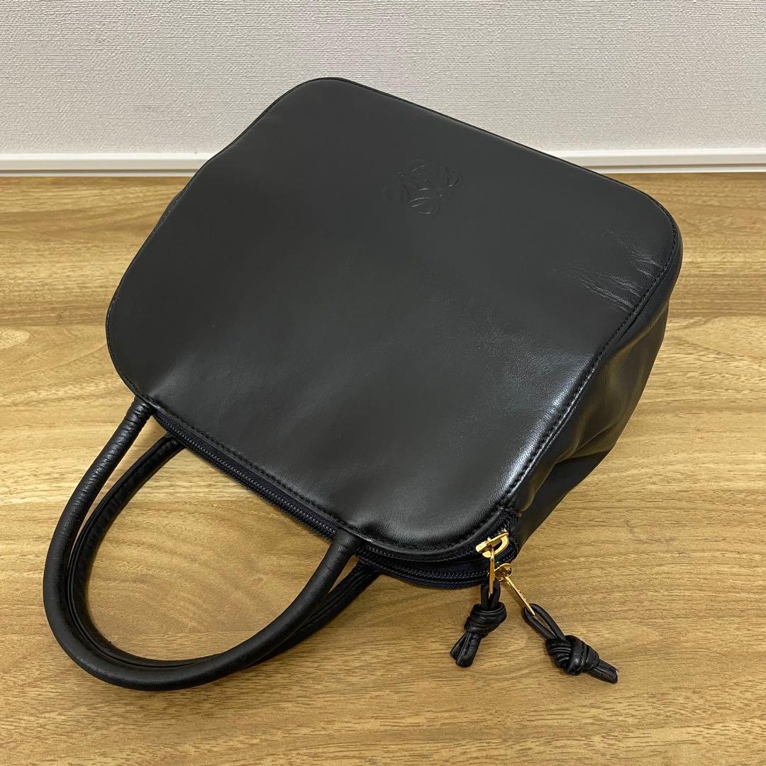 《美品》LOEWE（ロエベ）ナッパレザー ハンドバッグ ブラック 黒