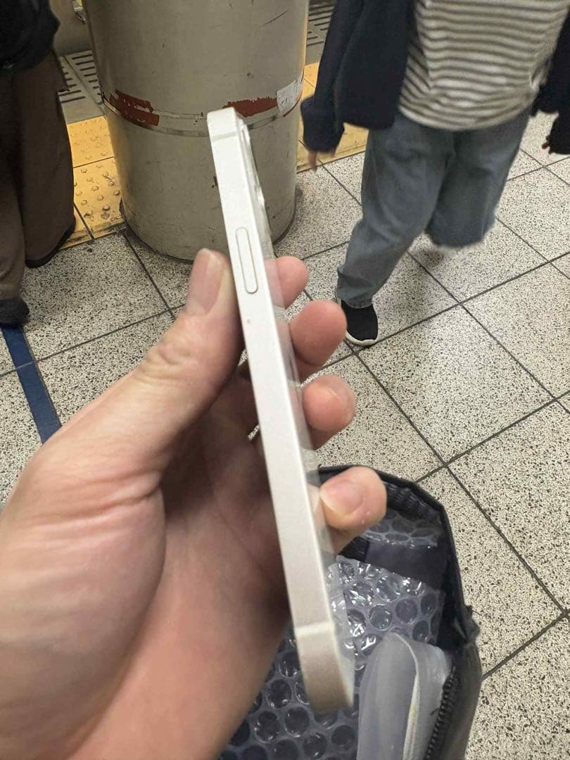 携帯電話本体 Apple iPhone 13 128 gb