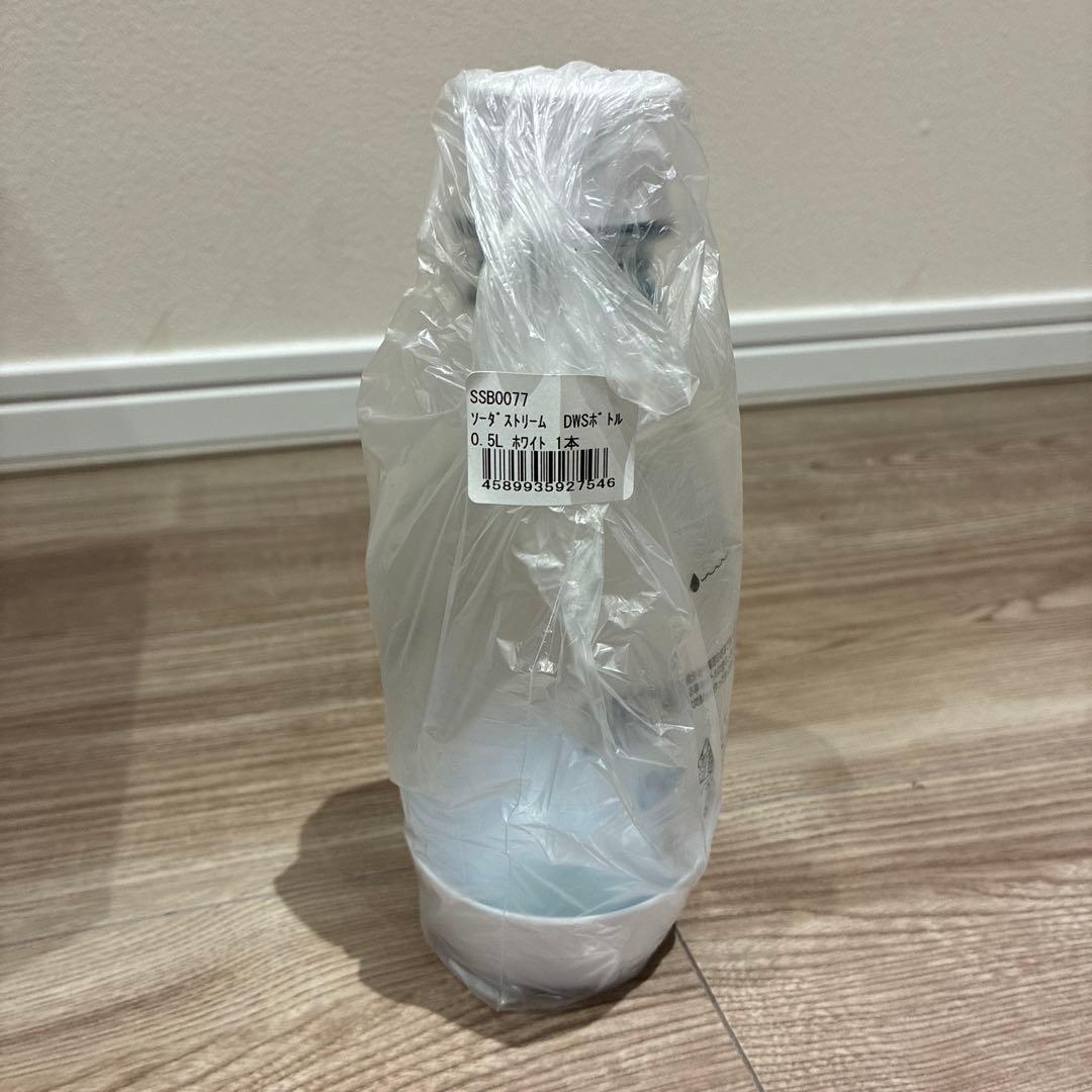【新品未使用】sodastream TERRA 炭酸水メーカー ボトル付き