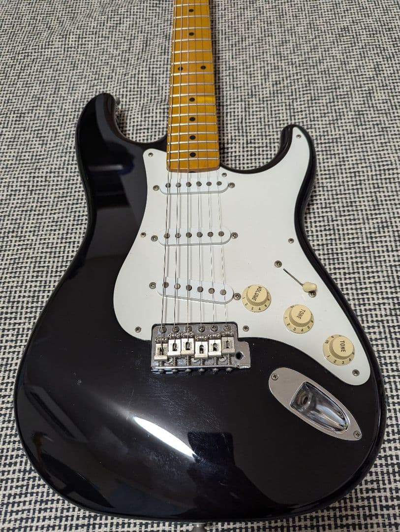 ギター Fender Japan ST57M-US