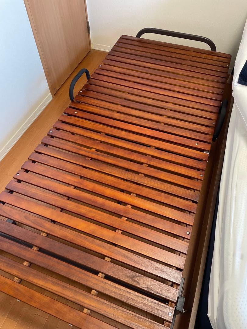 1/17まで　折りたたみ式シングルベッド ブラウン