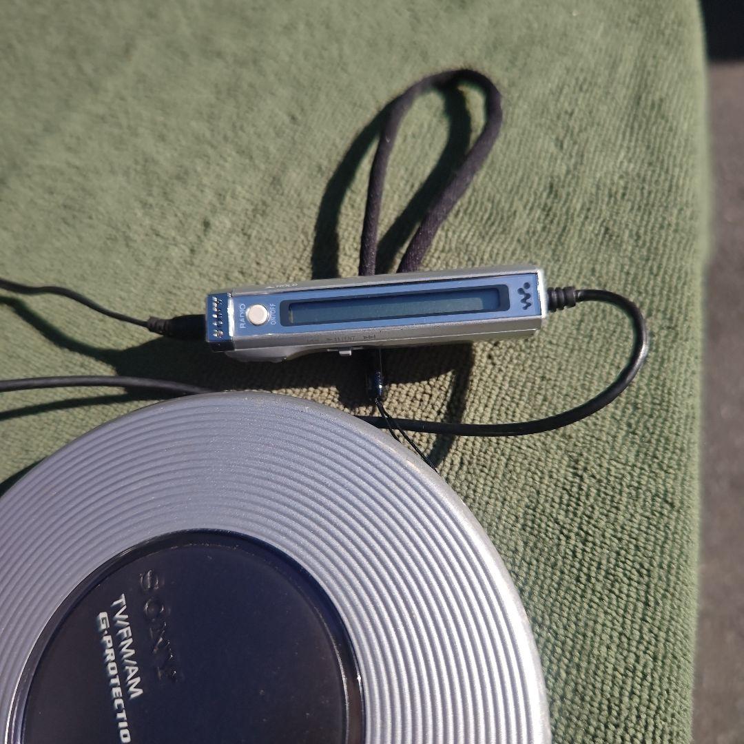 Sony ポータブルCD　TV AM FMラジオ プレーヤー D-FJ787