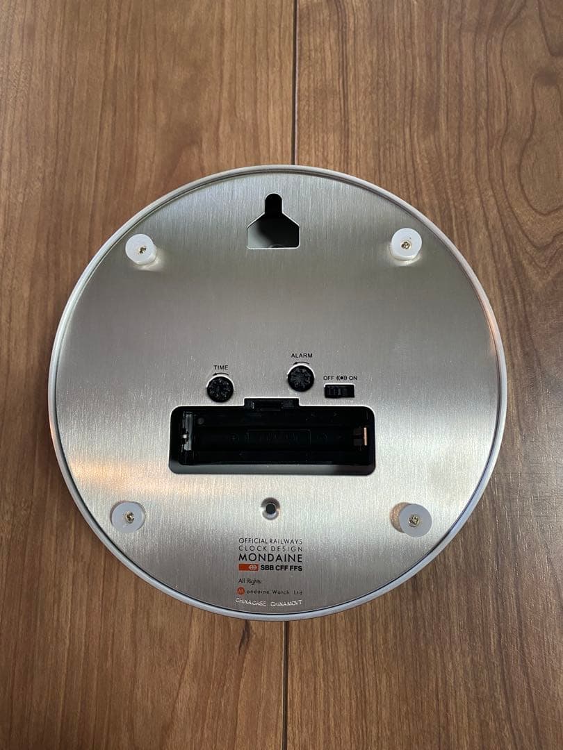 新品、未使用 モンディーン MONDAINE 置き時計 掛け時計兼用 125㎜