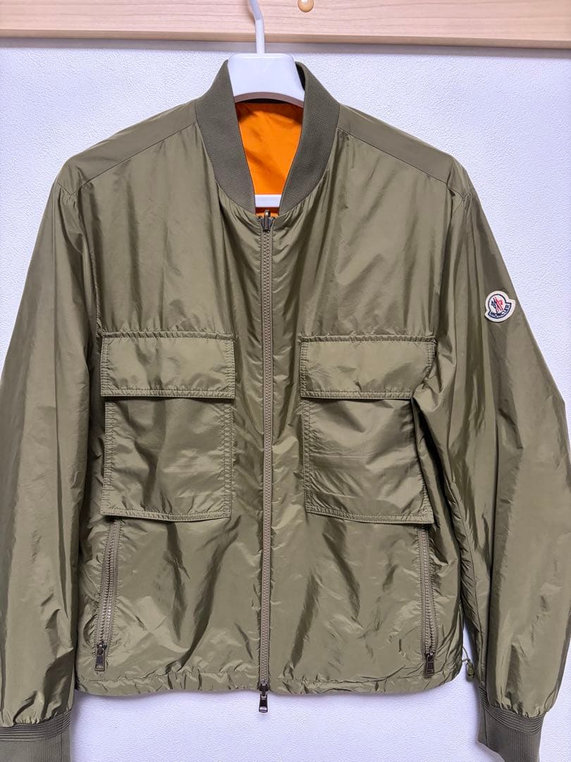 MONCLER リバーシブルボンバージャケット