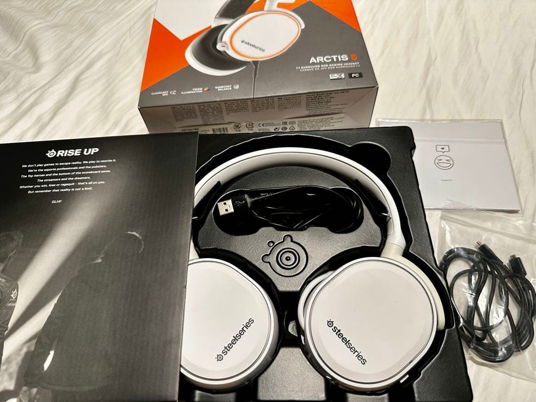 SteelSeries ゲーミングヘッドセット ホワイト