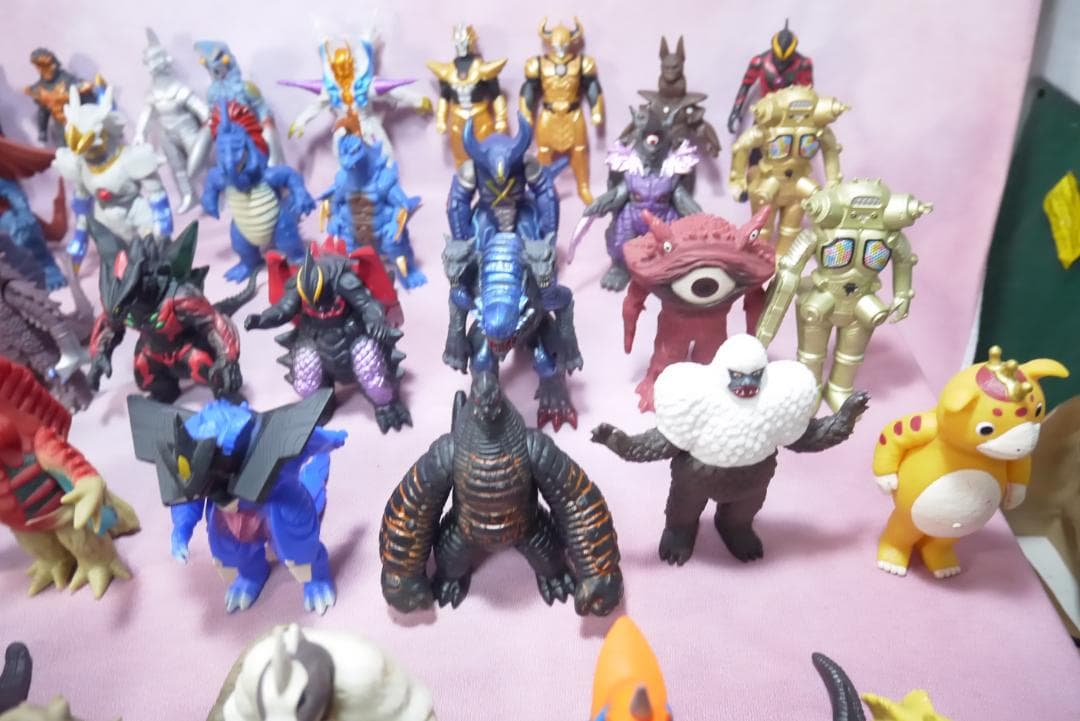 ウルトラ怪獣シリーズ500　怪獣　ソフビ　74体セット