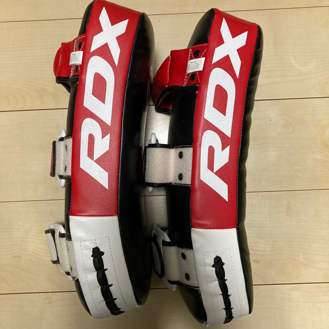 RDX パンチングミット 黒/赤　2個(中古)