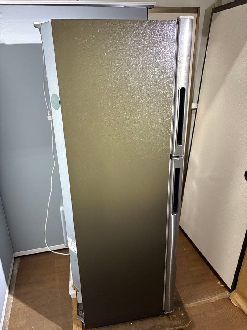 SHARP　２ドア冷蔵庫　2019年モデル　225ℓ　SJ-D23E-S