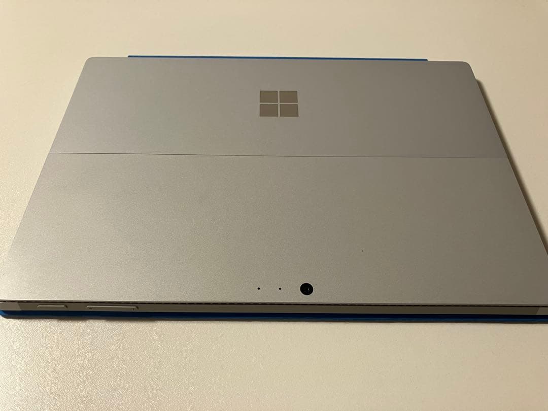 Microsoft Surface Pro4 メモリ8GB SSD256GB