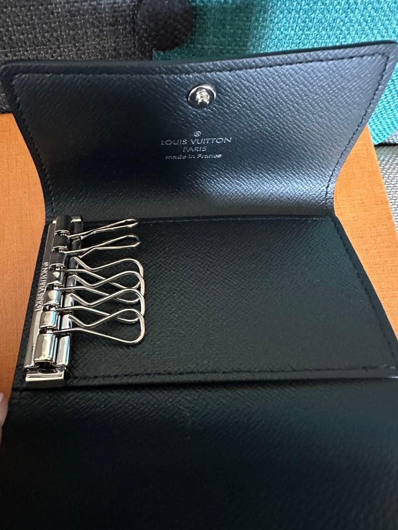 ルイヴィトン　キーケース　ミュルティクレ6エクリプス　M82603