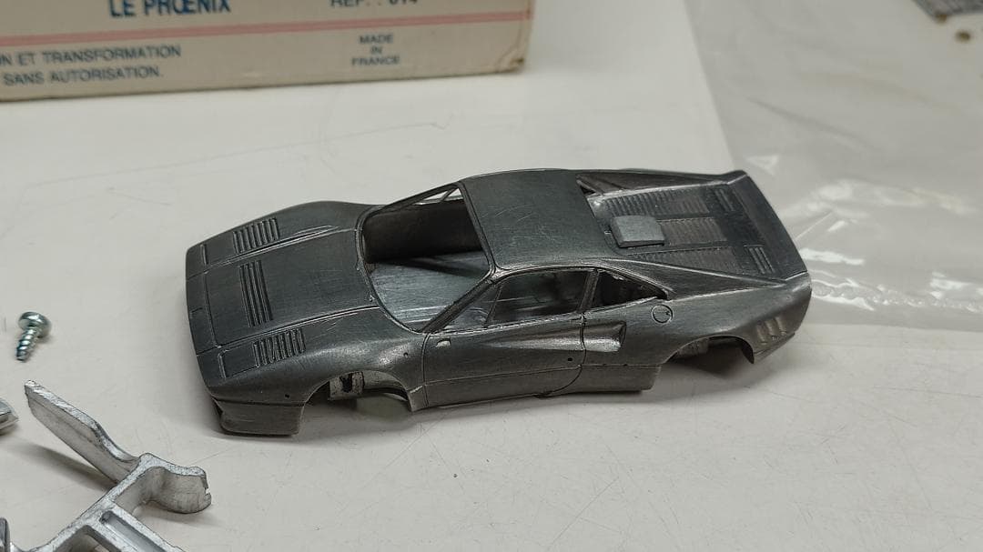 d*2様 Ferrari 288 GTO 1984 メタルキット